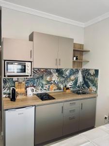 All Season - Spring Room