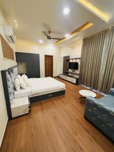 Symphony Farms Jaipur