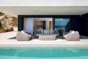 Vista Magica apartment with swimming pool