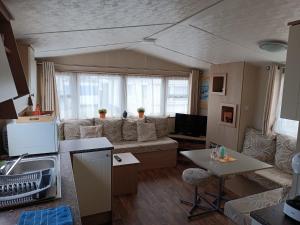 Rebekas Caravan