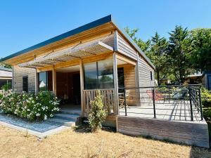 Maisons de vacances COTTAGE 2chambres-piscine-mer-plages-pistes cyclables : photos des chambres