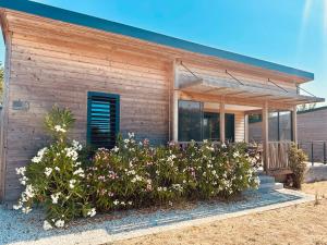 Maisons de vacances COTTAGE 2chambres-piscine-mer-plages-pistes cyclables : photos des chambres