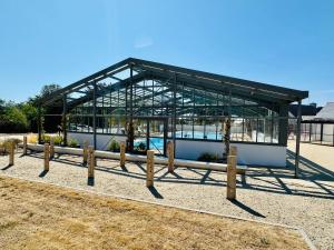 Maisons de vacances COTTAGE 2chambres-piscine-mer-plages-pistes cyclables : photos des chambres