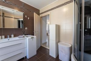 Holiday House Tramonto with Pool, Sunset View & Pet Friendly, Donji Humac, Brač