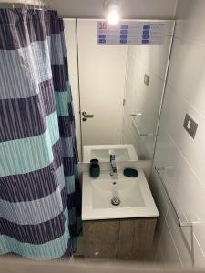 Departamento La Serena moderno y tranquilo con estacionamiento