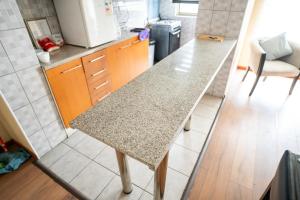 Espectacular departamento cerca del Movistar con 3 dormitorios y estacionamiento