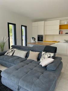 Villas MAISON Drome Provencale avec vue acces PMR et piscine hors sol : photos des chambres