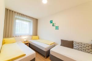 Bauernhof Residence Hausergut with Ortler views, central and quiet position