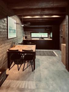 Domki NATURAlnie - dom DUO 2, basen, balia, sauna, jezioro, las