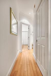 Knightsbridge Harrods 2 Bed 2 Bath with Terrace