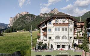 Alpstay - Hotel Acadia - Adults Mountain Home