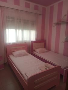 Marinis apartment , Vlorë