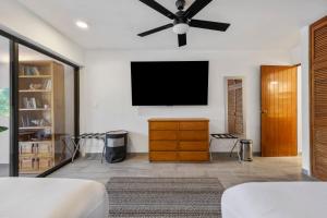 1BD Apartment with pool and beach access