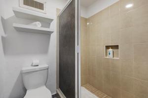 1BD Apartment with pool and beach access