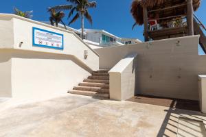 1BD Apartment with pool and beach access