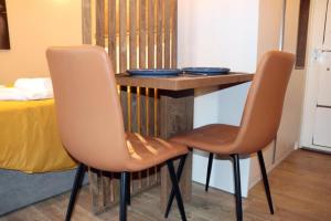 Superior Petit Studio