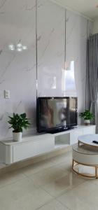 ChillHaus Homestay Halong - The Dragon Castle