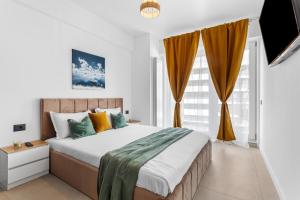 Popeyes SeaView in Odyssey Indoor Pool & Spa Resort