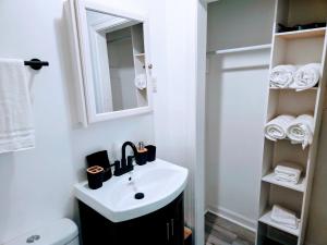 2 Bedroom Kitchen and Living Area