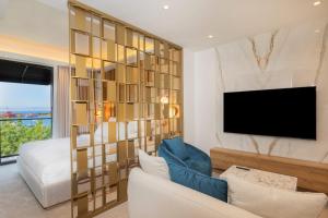 Premier Lounge Hotel