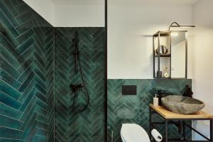 NORTE - house by the cliff