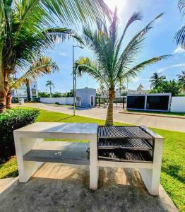 Club de Playa, Alberca y Amenidades - Departamento E4