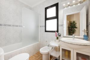 Terrace Relax Apartment. City & Beach