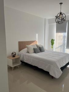 Esmeralda Apart a Estrenar