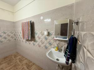 Entire 3 BHK - Ideal for Families & Work Trips