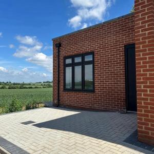 Peaceful brand new bungalow