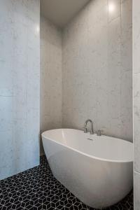 Nashville Riverfront Bliss