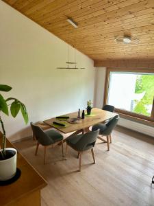 Chasa Stefania, modernes Engadiner Haus mit Wellness und Sauna