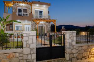 Electi Apartments Charaki