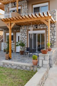 Electi Apartments Charaki