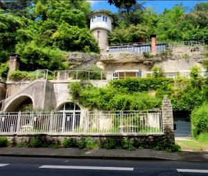 Appartements La Tour-angelle : photos des chambres