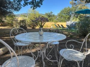 Maisons de vacances La maison aux oiseaux - Luberon : photos des chambres