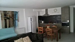 Apartments Luna 19 - 阿尔卡尼斯