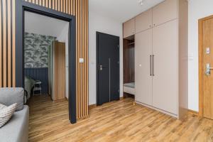 Perła Mierzei - apartament z parkingiem i klimatyzacją by Grand Apartments