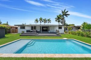 Luxury Miami Waterfront Retreat with Private Dock