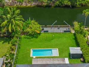 Luxury Miami Waterfront Retreat with Private Dock