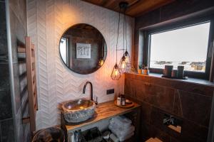 Panorama Glass Lodge SOUTH