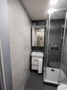 Two bedroom apartment with parking