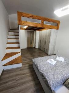 Two bedroom apartment with parking