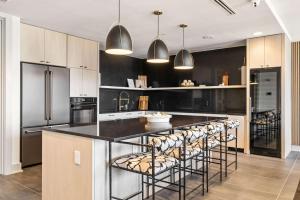Spacious Apt W Gym in Building