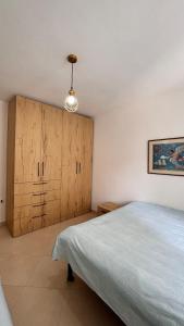 Bright Apartment 50m from the beach