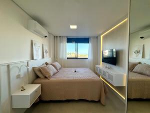 Apto em Home Club com vista para piscina - 550m do mar