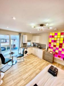 Beautiful city centre studio - central location