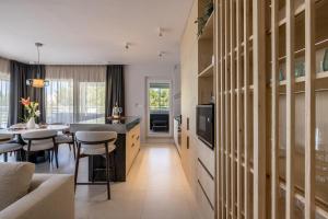 Beachfront penthouse Residence