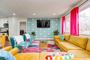 indy dreamhouse lux stay