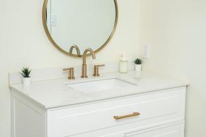 indy dreamhouse lux stay